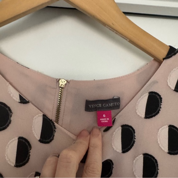 Vince Camuto Pink and‎ Black Geometric Shift Dress - Picture 3 of 5